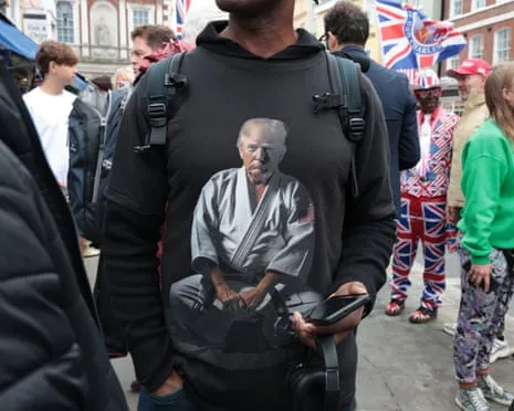 Superfans Gather in Windsor to Energize the President’s Spectacle of Nothing